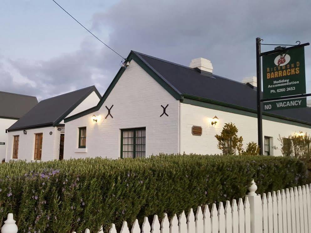 Richmond Barracks Hotel Buitenkant foto